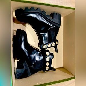 Gucci booties